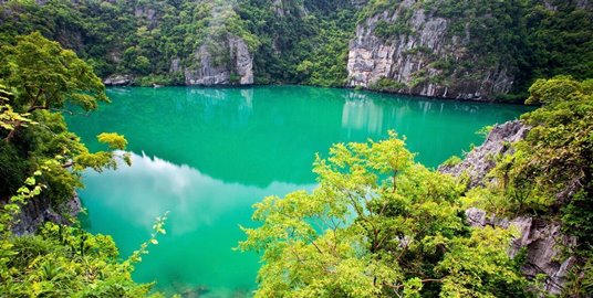 Emerald lake